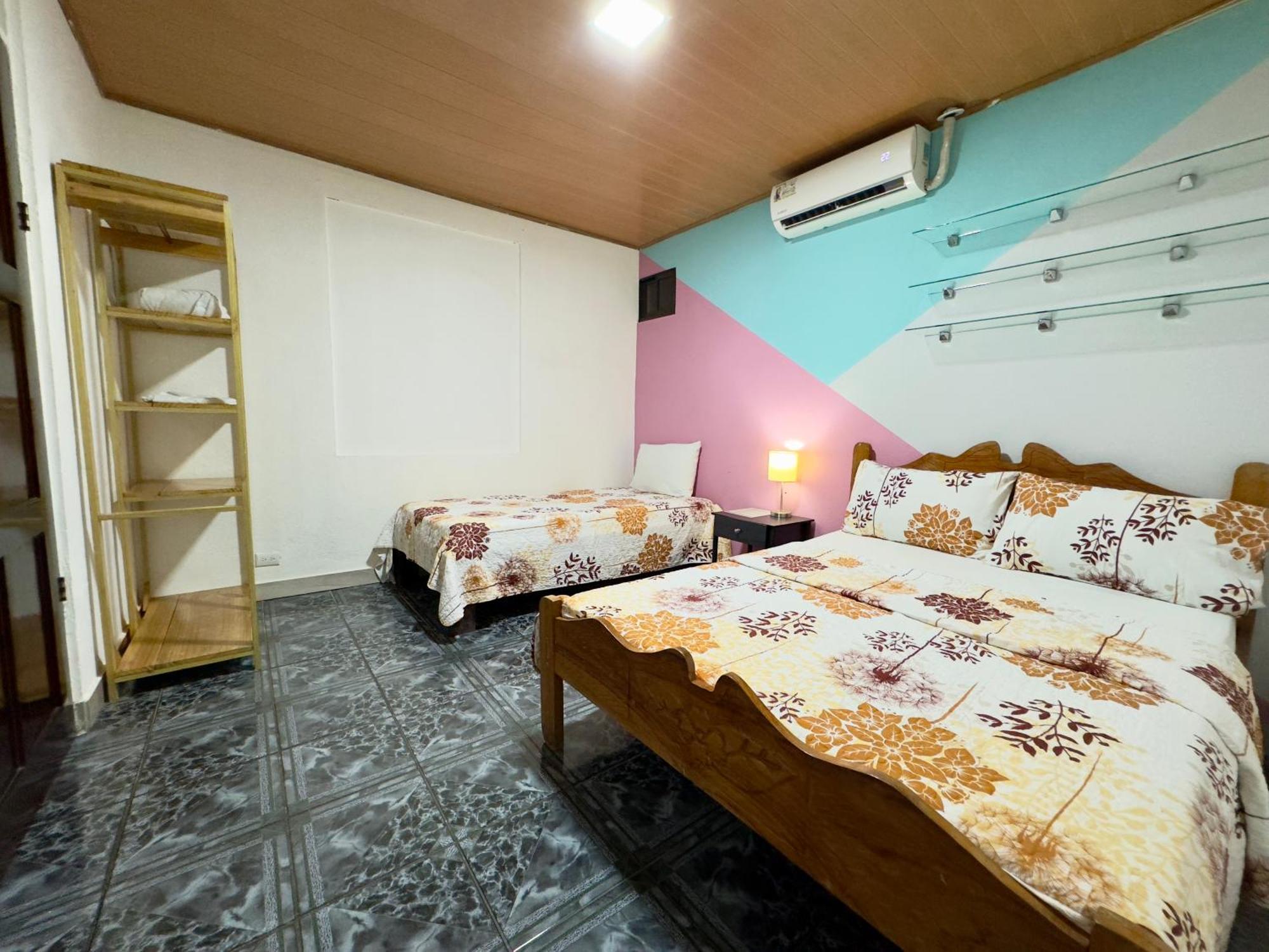 Casa Quepos Ξενοδοχείο Εξωτερικό φωτογραφία